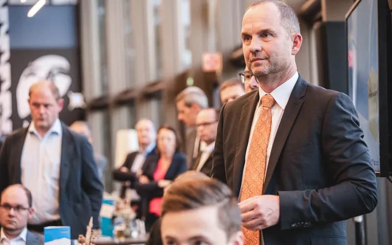 Thomas Keplinger (APK Vorsorgekasse AG) lauschte gespannt und wartete auf Tipps, wie er sein Portfolio winterfest machen soll