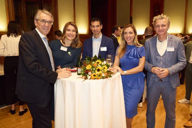 Harald Hagenauer, Ingrid Krawarik (Börsianer), Michael Oplustil (Embera Partners), Ines Stibitzer und Andreas Posavec (Embera Partners)