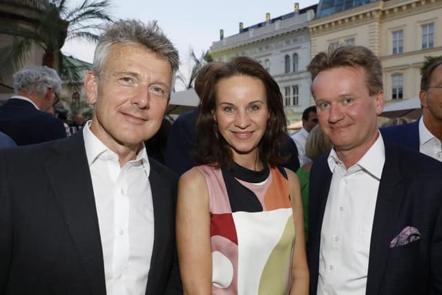 Umdasch-Vorstandsvorsitzender Wolfgang Litzlbauer, Patricia Neumann, Vorstandsvorsitzende Siemens AG Österreich, IV-Präsident Georg Knill