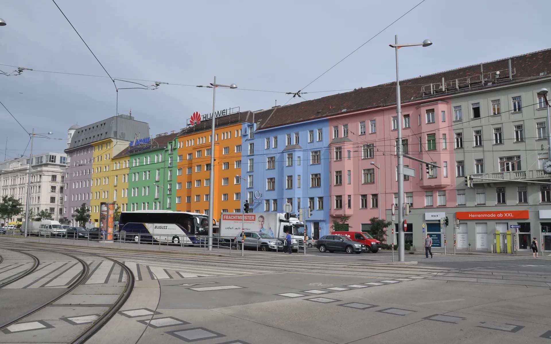 Bunte-Häuser-Erste-Group