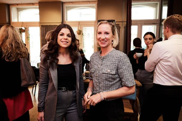 Laura Raggl (ROI Ventures) und Börsianer Geschäftsführerin Valentina Stark