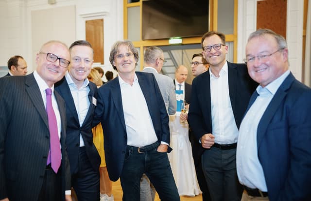 Gemeinsam beim Networking: Christina Petter (J. Safra Sarasin), Mike Judith (DNB), Martin Kwauka (Börsianer)